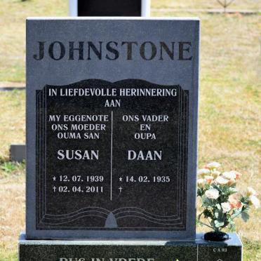 JOHNSTONE Daan 1935 &amp; Susan 1939-2011