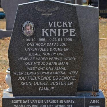 KNIPE Vicky 1966-1998