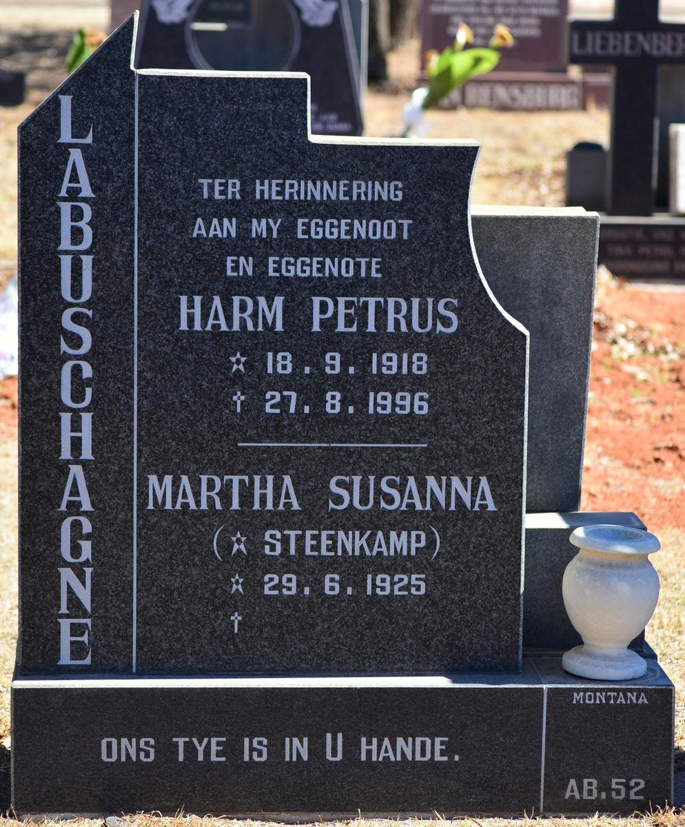 LABUSCHAGNE Harm Petrus 1918-1996 &amp; Martha Susanna STEENKAMP 1925-