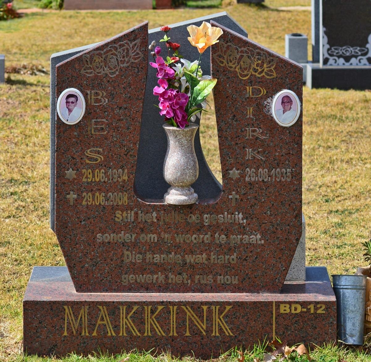 MAKKINK Dirk 1935- &amp;  Bes 1934-2008