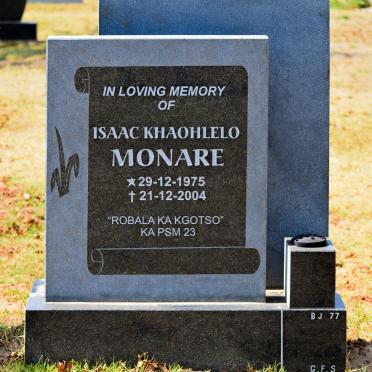 MONARE Isaac Khaohlelo 1975-2004