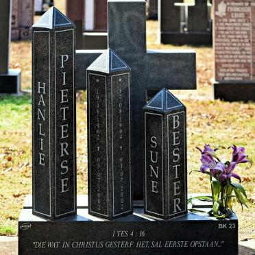 PIETERSE Hanlie 1962-2002 :: BESTER Sune 1994-2002