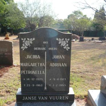 VUUREN Johan Adriaan, Janse van 1923-1983 &amp; Jacoba Margaretha Petronella 1925-1982