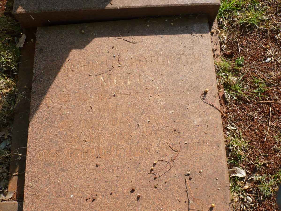MOLL Marthinus Potgieter 192?-198?