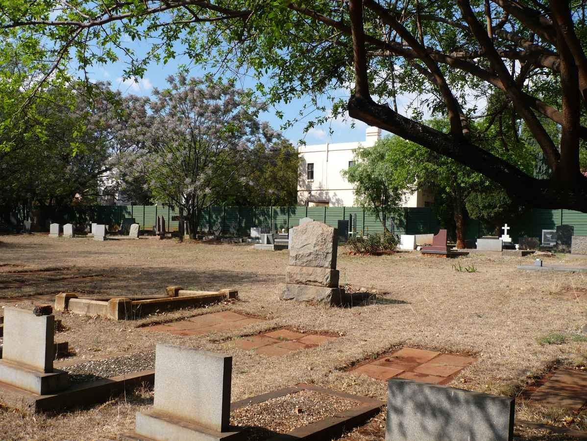 Overview on Memorial Plaques &amp; Graves