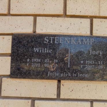 STEENKAMP Willie 1938-2012 &amp; Joey 1943-2007