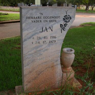 ? Jan 1916-1979 &amp; Trien 1916-1994