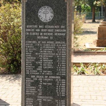 Monument ter ere van burgers wat gedurende die oorlog van 1899-1902 omgekom het en elders in hierdie kerkhof begrawe is