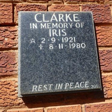 CLARKE Iris 1921-1980