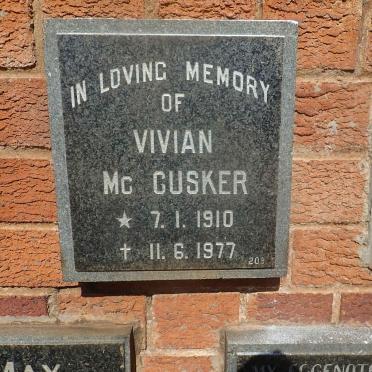 MCCUSKER Vivian 1910-1977