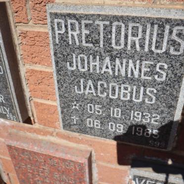 PRETORIUS Johannes Jacobus 1932-1985