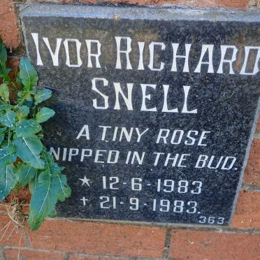 SNELL Ivor Richard 1983-1983