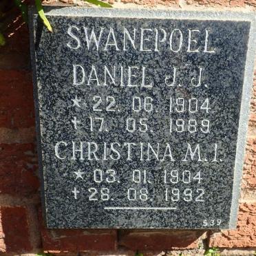 SWANEPOEL Daniel J.J. 1904-1989 &amp; Christina M.I. 1904-1992