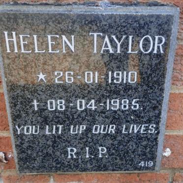 TAYLOR Helen 1910-1985