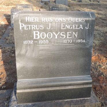 BOOYSEN Petrus J. 1872-1955 & Engela J. 1870-1954