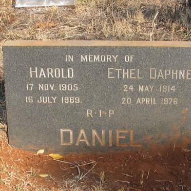 DANIEL Harold 1905-1969 &amp; Ethel Daphne 1914-1976