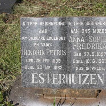 ESTERHUIZEN Hendrik Petrus 1889-1963 &amp; Anna Sophia Fredrika 1897-1965