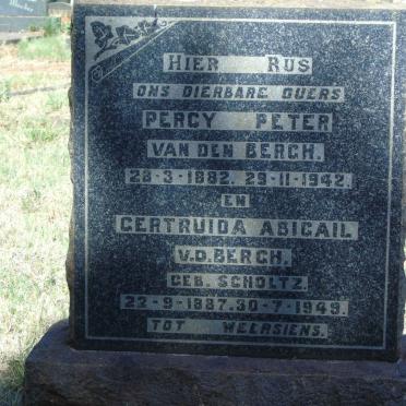 BERGH Percy Peter, van den 1882-1942 &amp; Gertruida Abigail SCHOLTZ 1887-1949