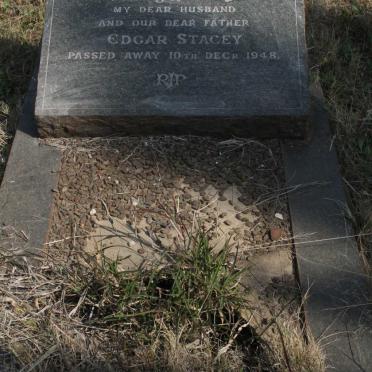 STACEY Edgar -1948 &amp; Jeanne Armour -1974