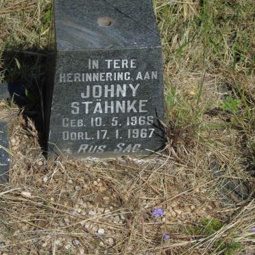 STAHNKE Johny 1966-1967