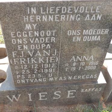 WIESE F.J. van J. 1912-1991 & Anna 1916-2000
