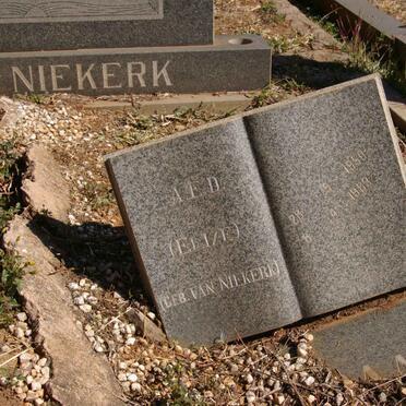 NIEKERK J.C.W., van 1918-1977 &amp; M.M. 1924-1970 :: VAN NIEKERK A.E.D. nee VAN NIEKERK 1950-1983