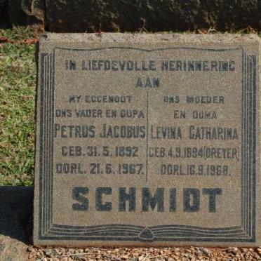 SCHMIDT Petrus Jacobus 1892-1967 &amp; Levina Catharina DREYER 1894-1968
