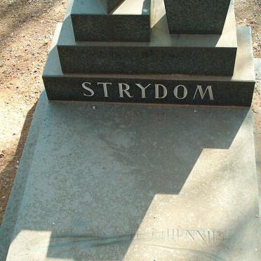 STRYDOM S.H.J. 191?-1973