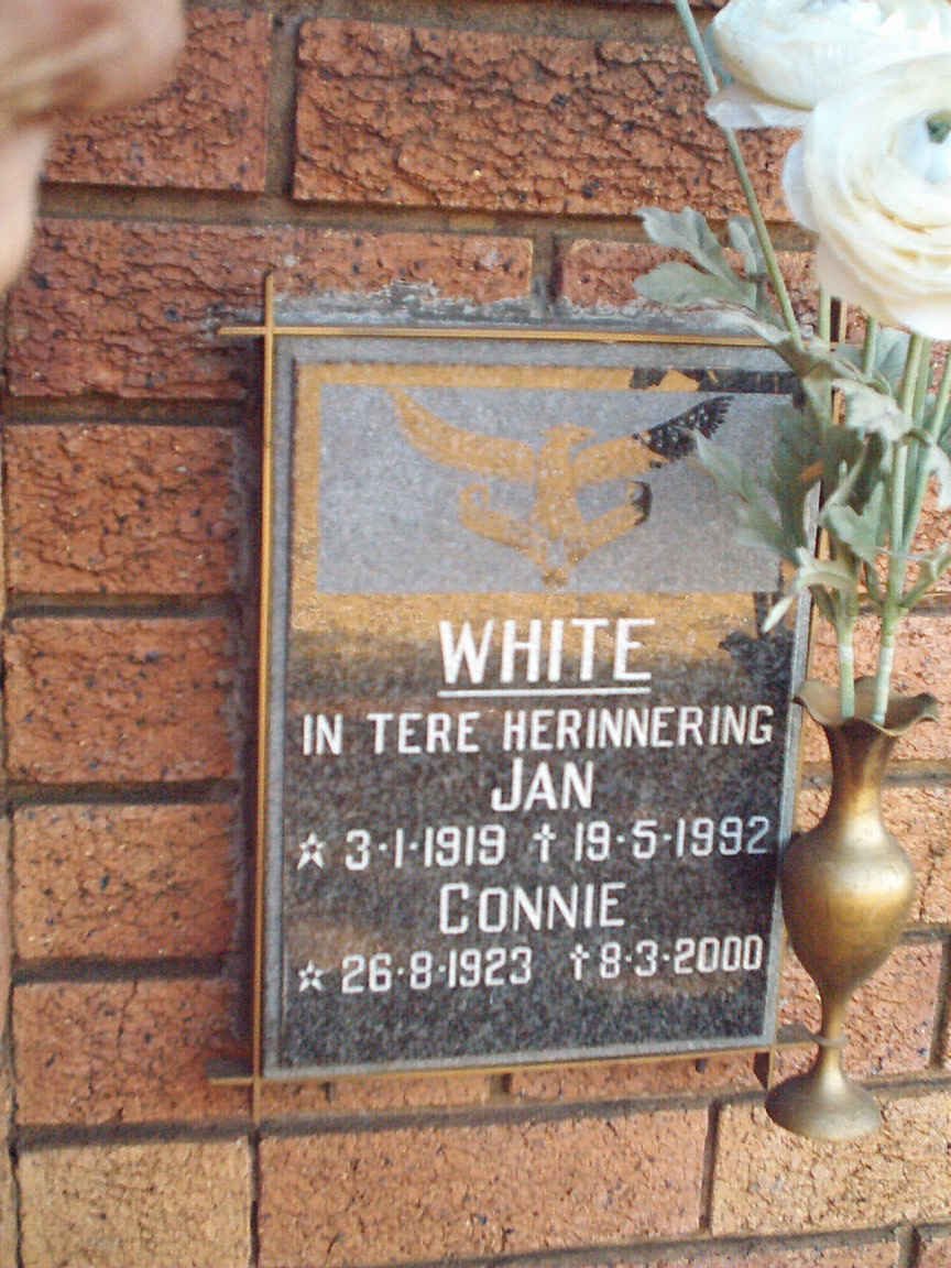 WHITE Jan 1919-1992 &amp; Connie 1923-2000