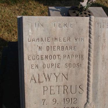 ? Alwyn Petrus 1912-1979