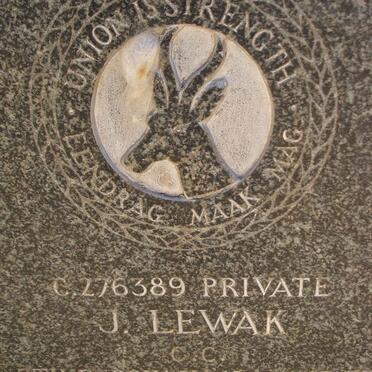 LEWAK J. -1942