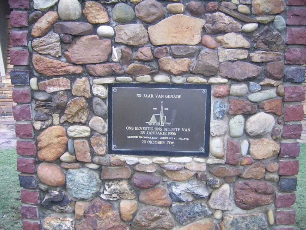 3. Gedenkplaat 50 JAAR VAN GENADE