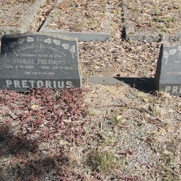 PRETORIUS Andries 1890-19?9 &amp; Susarah VERDOORN
