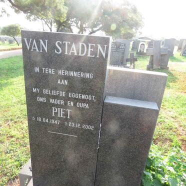 STADEN Piet, van 1947-2002