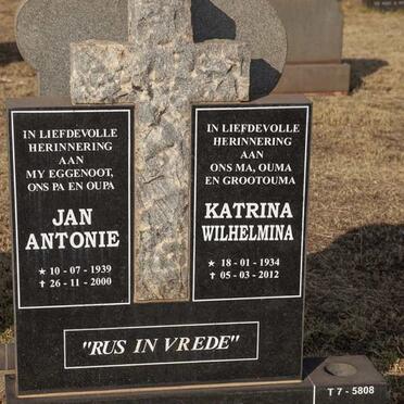 STEYN Jan Antonie 1939-2000 &amp; Katrina Wilhelmina 1934-2012