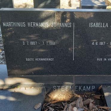 STEENEKAMP Marthinus Hermanus Johannes 1907-1961 &amp; Isabella Elizabeth 1917-1997