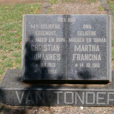 TONDER Christian Johannes, van 1913 -1964 &amp; Martha Francina 1918-