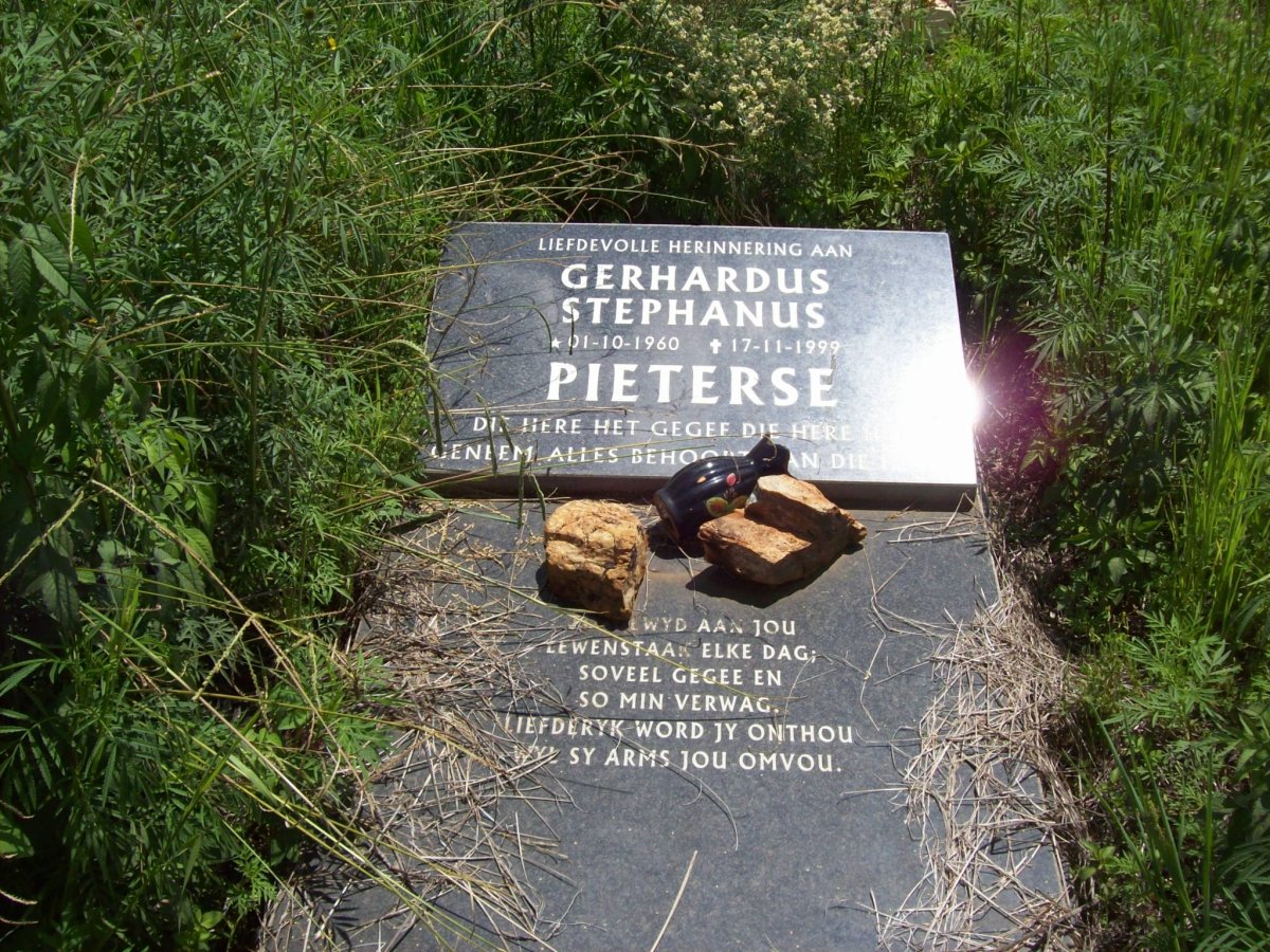 PIETERSE Gerhardus Stephanus 1960-1999