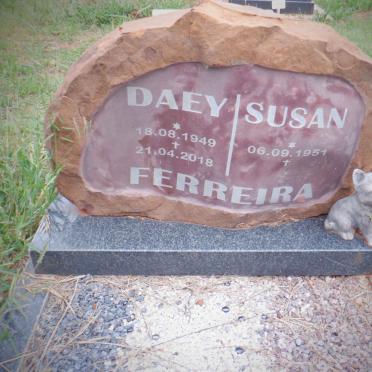 FERREIRA Daey 1949-2018 &amp; Susan 1951-