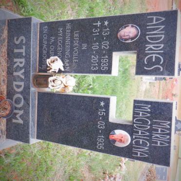 STRYDOM Andries 1935-2013 &amp; Maria Magdalena 1935-
