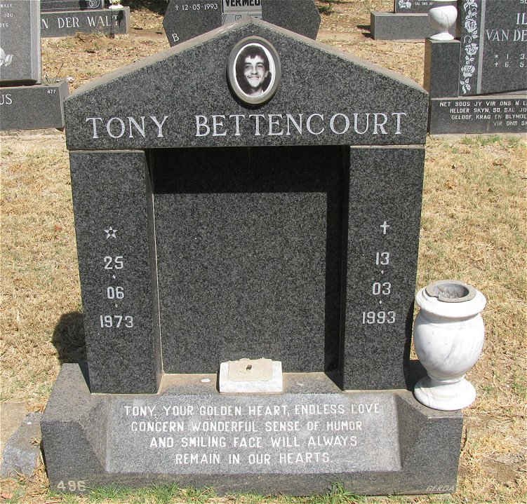 BETTENCOURT Tony 1973-1993