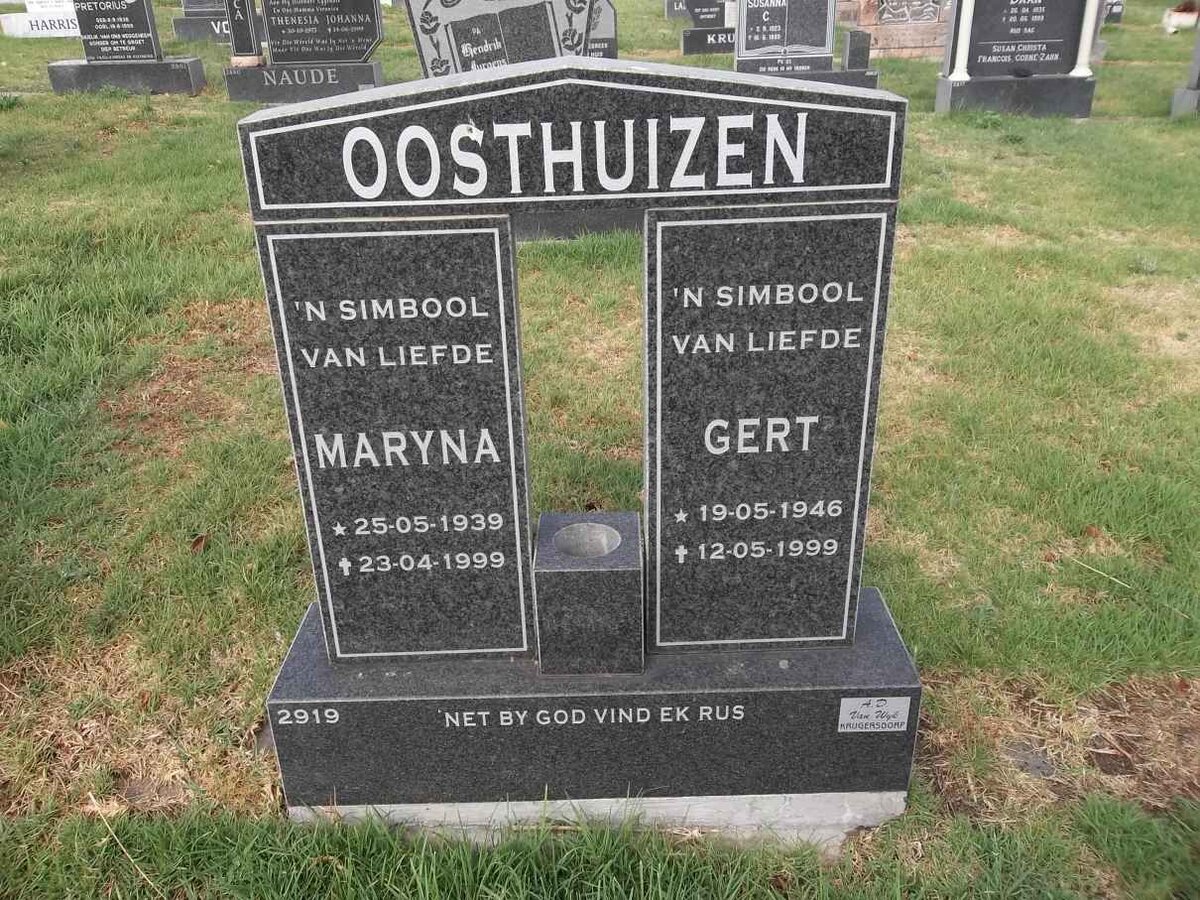 OOSTHUIZEN Gert 1946-1999 &amp; Maryna 1939-1999