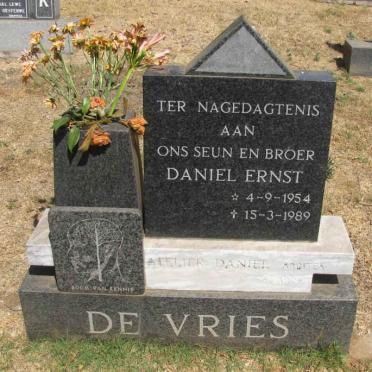 VRIES Daniel Ernst, de 1954-1989