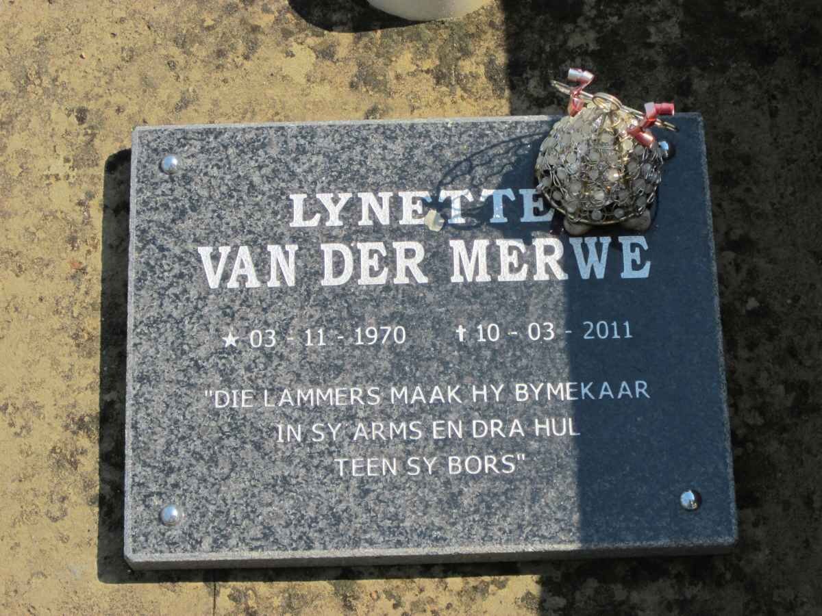 MERWE Lynette, van der 1970-2011