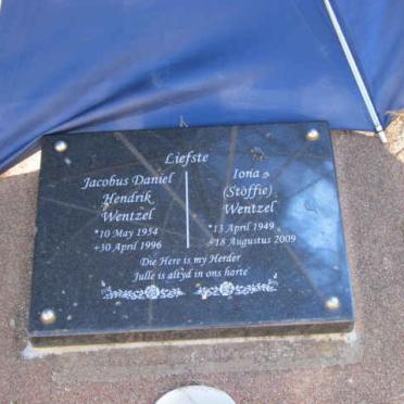 WENTZEL Jacobus Daniel Hendrik 1954-1996 &amp; Iona 1949-2009