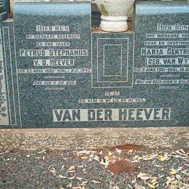 HEEVER Petrus Stephanus, van der 1890-1943 &amp; Maria Gertruida VAN WYK 1901-1981
