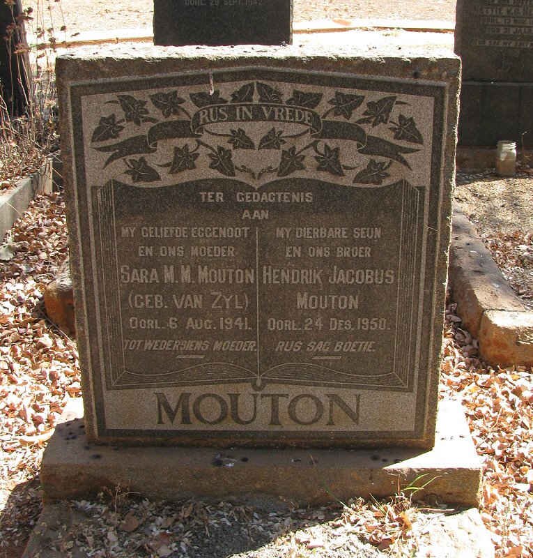 MOUTON Hendrik Jacobus -1950 :: MOUTON Sara M.M. VAN ZYL -1941