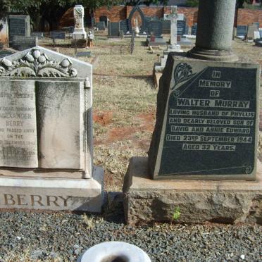 BERRY Alexander -1942 ::  EDWARD Walter Murray -1944