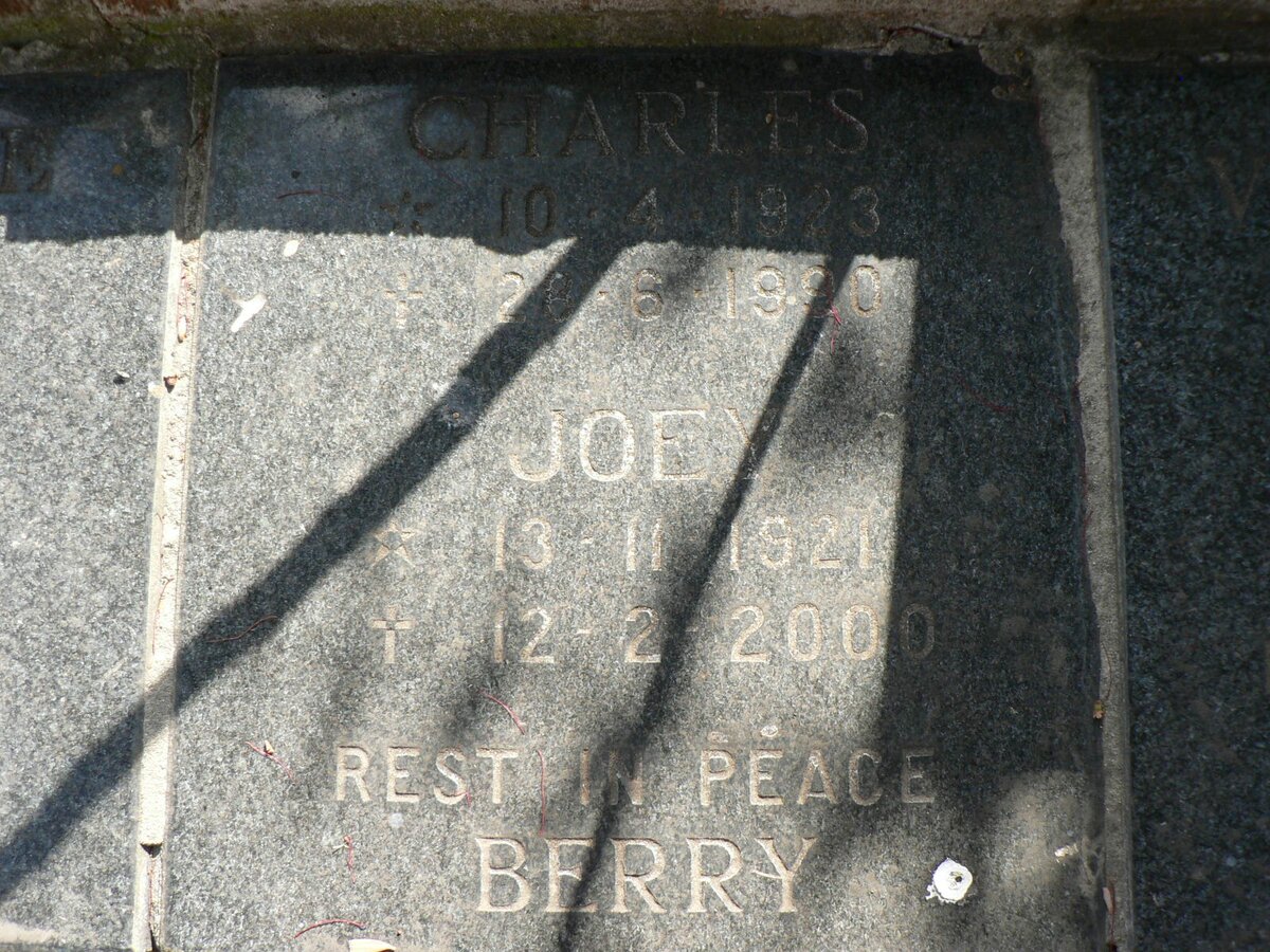 BERRY Charles 1923-1990 &amp; Joey 1921-2000