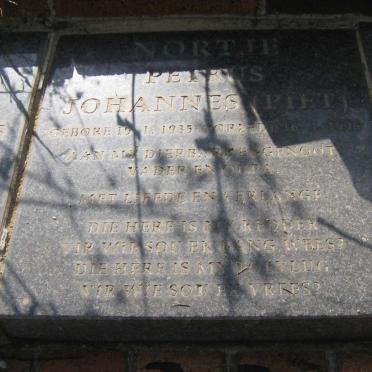 N - Vanne :: Surnames - N